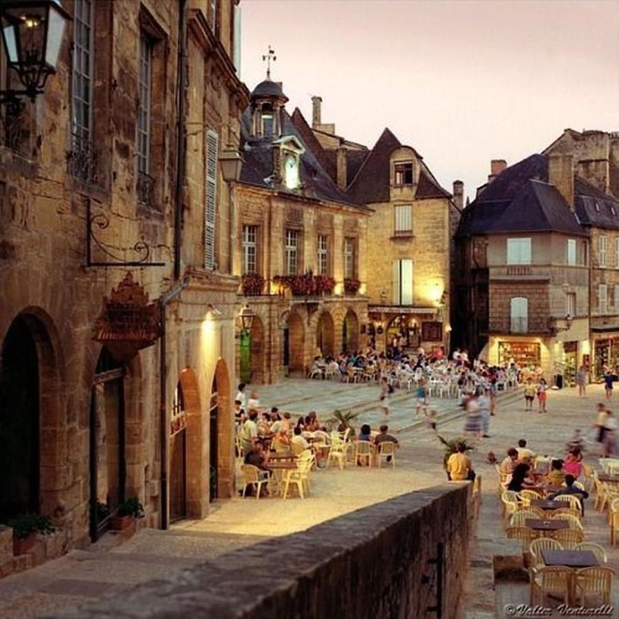 Gite Chez Julie - Clima - Parking Sarlat-la-Canéda Zewnętrze zdjęcie
